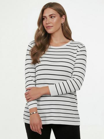 Пуловер с круглым вырезом