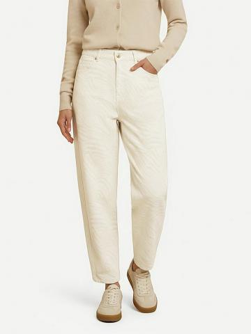 Короткие джинсы