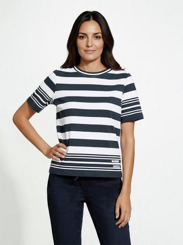 Кофта с круглым вырезом