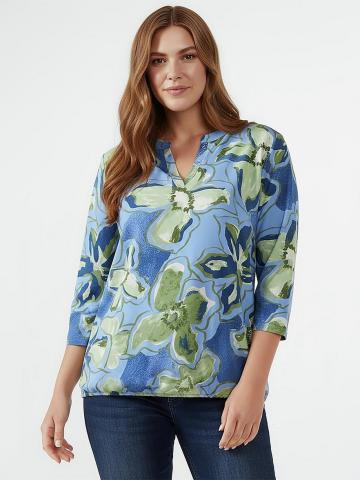 Кофта с круглым вырезом