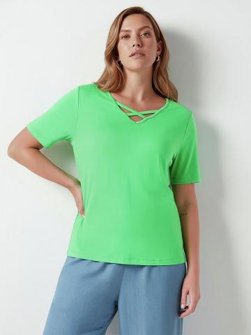 Кофта с вырезом V