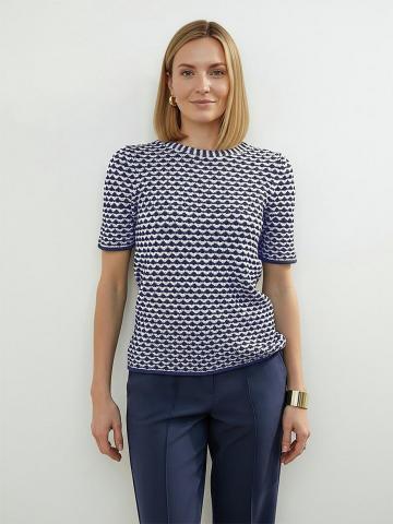 Пуловер с круглым вырезом