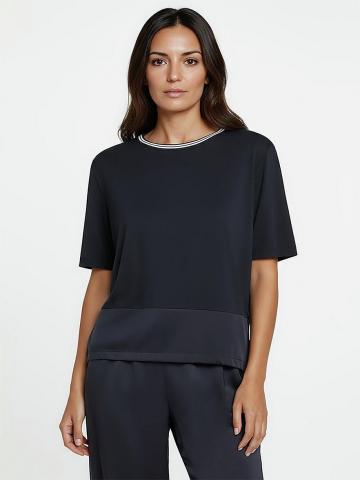 Кофта с круглым вырезом