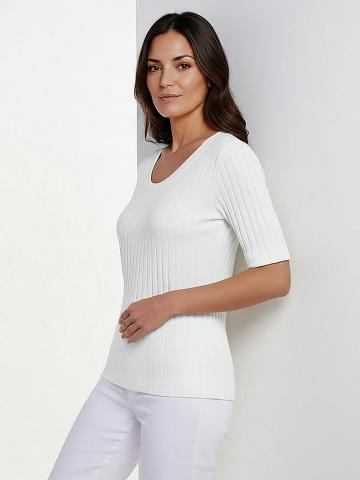 Кофта с круглым вырезом