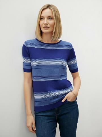 Пуловер с круглым вырезом