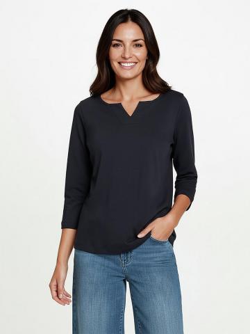 Кофта с круглым вырезом