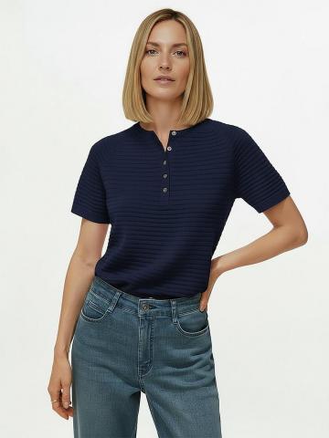 Пуловер с круглым вырезом