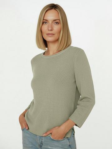 Пуловер с круглым вырезом