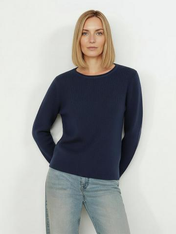 Пуловер с круглым вырезом