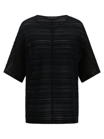 Пуловер с круглым вырезом