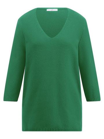 Пуловер с вырезом V