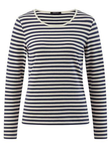 Кофта с круглым вырезом