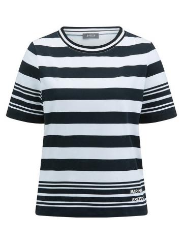 Кофта с круглым вырезом