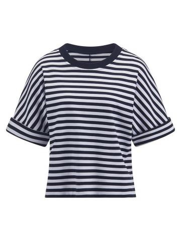 Кофта с круглым вырезом