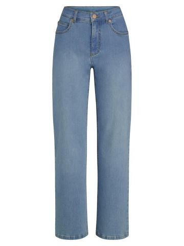 Короткие джинсы