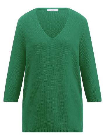 Пуловер с вырезом V