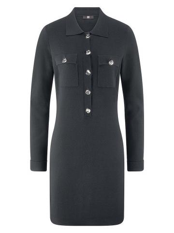 Вязаное платье