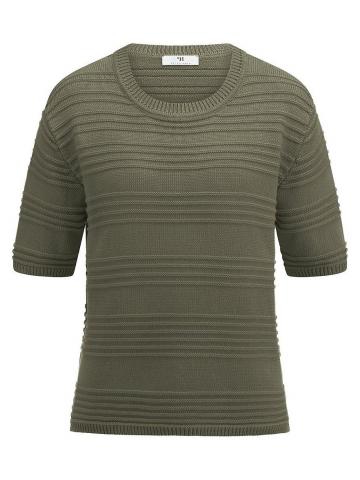 Пуловер с круглым вырезом