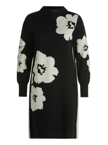 Вязаное платье