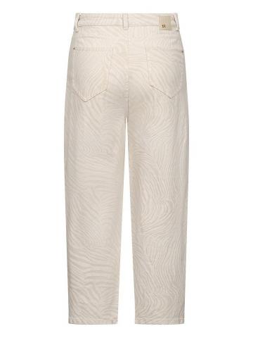 Короткие джинсы