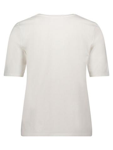 Кофта с круглым вырезом