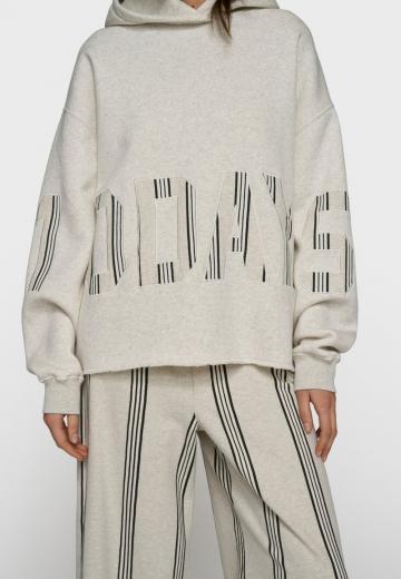 Пуловер с капюшоном