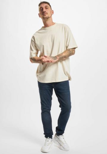 Узкие джинсы