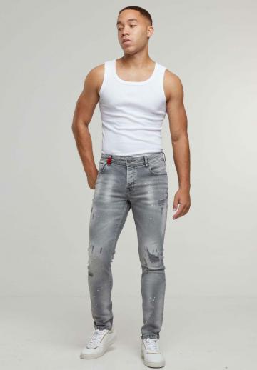 Узкие джинсы