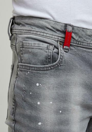 Узкие джинсы