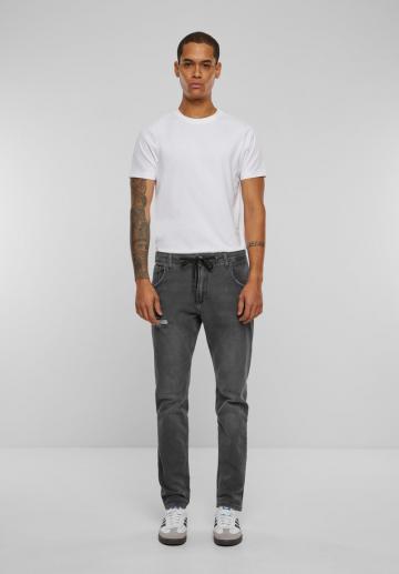 Узкие джинсы