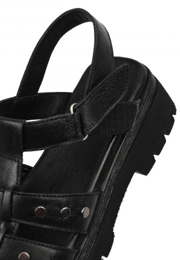 Босоножки на платформе