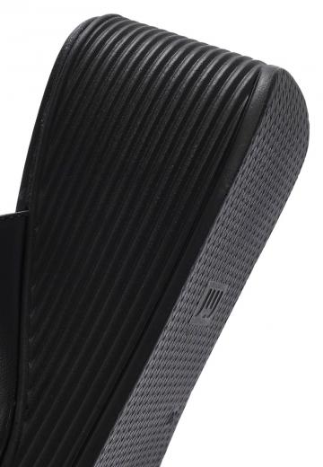 Босоножки на каблуке