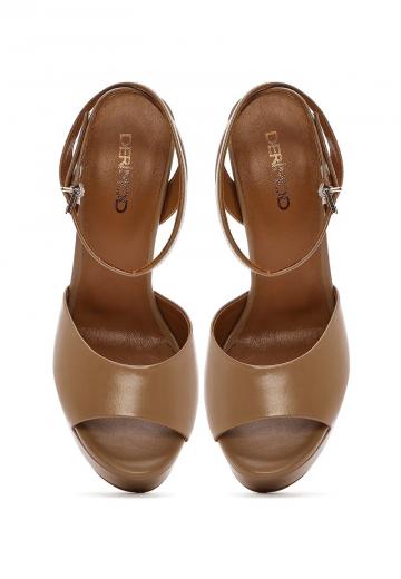 Босоножки на платформе