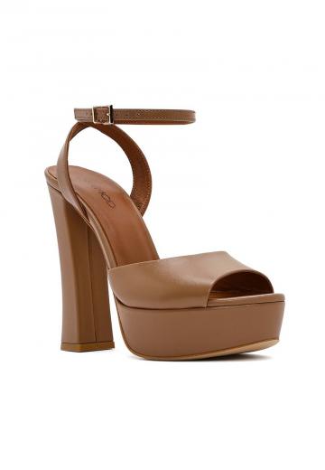 Босоножки на платформе