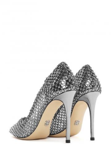 Туфли на высоком каблуке