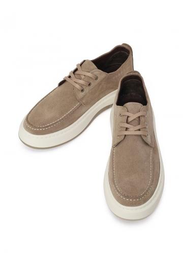 Ботинки на шнуровке