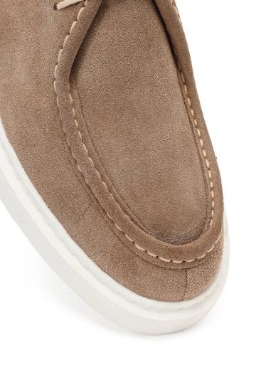 Ботинки на шнуровке