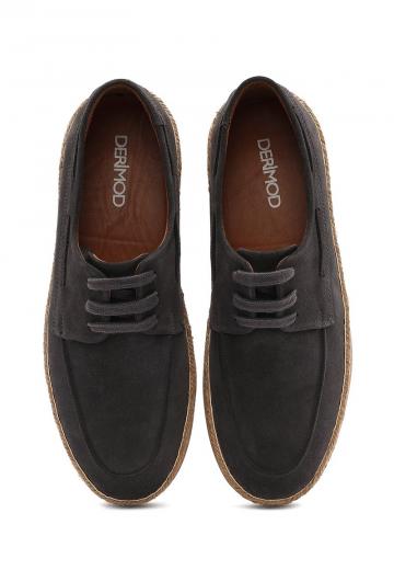 Ботинки на шнуровке