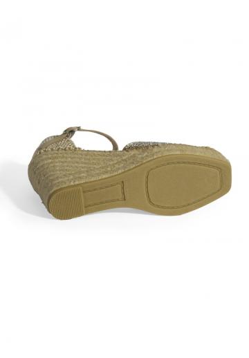 Туфли на танкетке