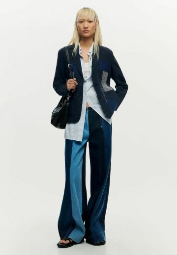 Блейзер с накладными карманами