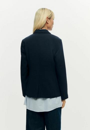 Блейзер с накладными карманами