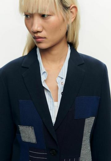 Блейзер с накладными карманами