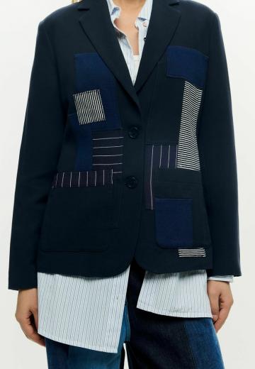 Блейзер с накладными карманами