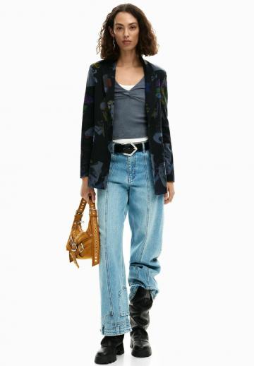 Блейзер с накладными карманами