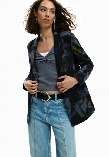 Блейзер с накладными карманами