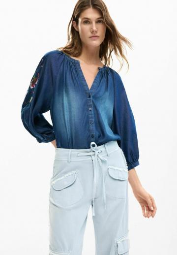 Брюки с накладными карманами