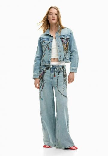 Свободные джинсы