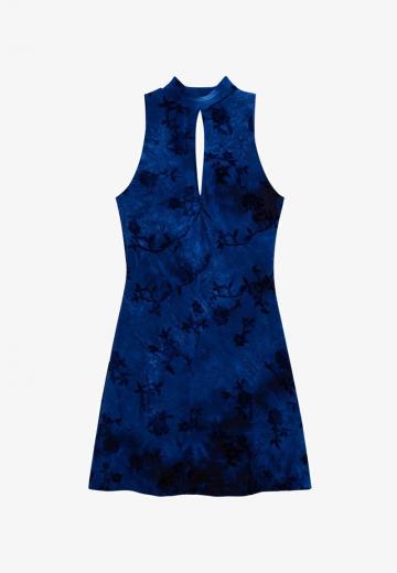 Платье футляр