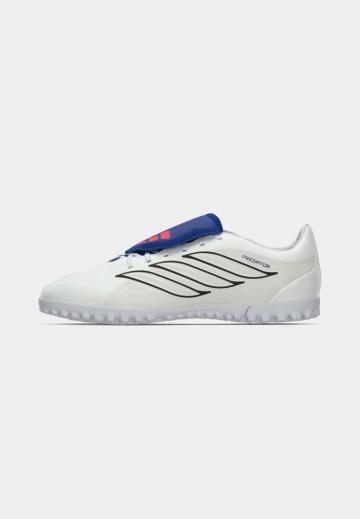 Футбольные бутсы