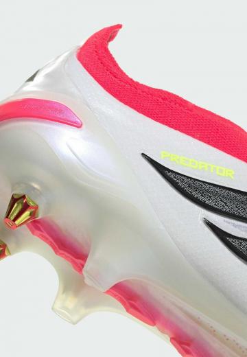 Футбольные бутсы